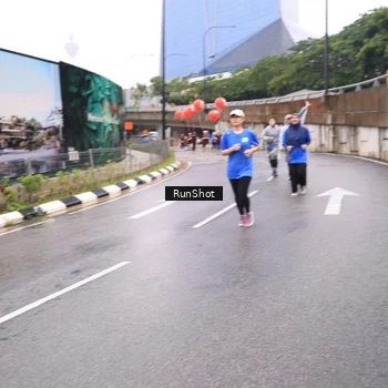 Runner Photo 7958968