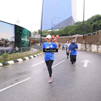 Runner Photo 7958979