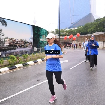 Runner Photo 7958985