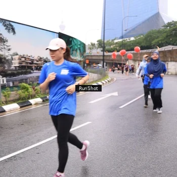 Runner Photo 7958986
