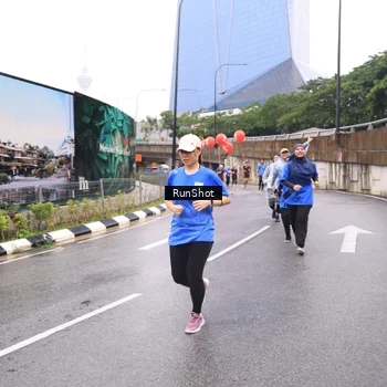 Runner Photo 7958993