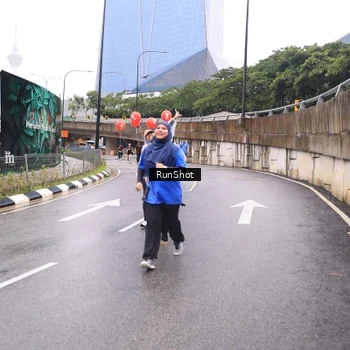 Runner Photo 7958999