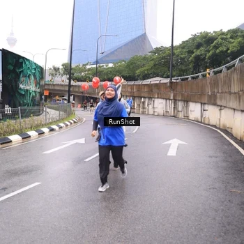 Runner Photo 7959001