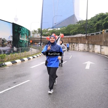 Runner Photo 7959003
