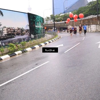 Runner Photo 7959050