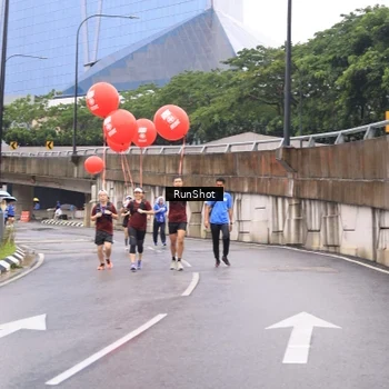 Runner Photo 7959057
