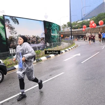 Runner Photo 7959063