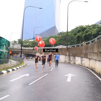 Runner Photo 7959068