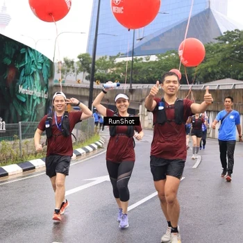 Runner Photo 7959111