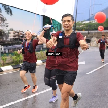 Runner Photo 7959122