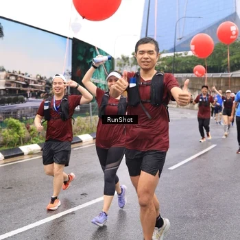 Runner Photo 7959123