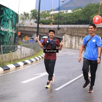 Runner Photo 7959136