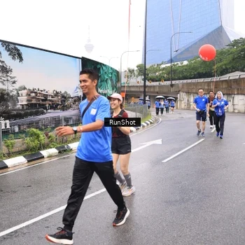 Runner Photo 7959177