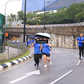 Runner Photo 7959234