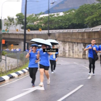 Runner Photo 7959246
