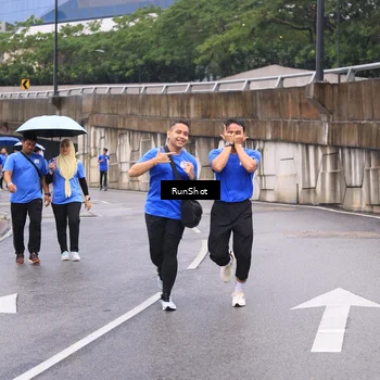 Runner Photo 7959258