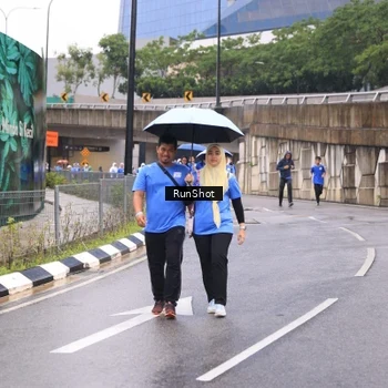 Runner Photo 7959300