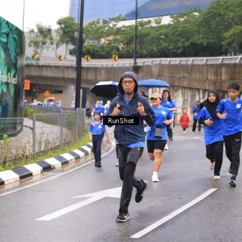 Runner Photo 7959334