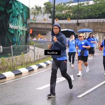 Runner Photo 7959339