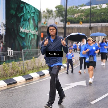 Runner Photo 7959344