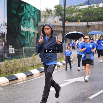 Runner Photo 7959346