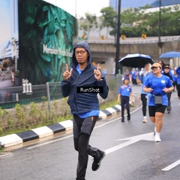 Runner Photo 7959358