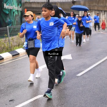Runner Photo 7959363