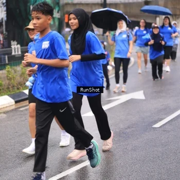 Runner Photo 7959369