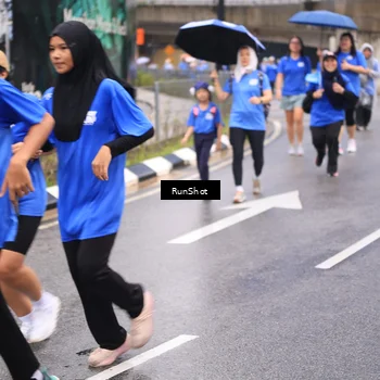 Runner Photo 7959372