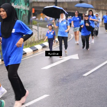 Runner Photo 7959373