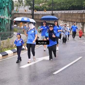 Runner Photo 7959381