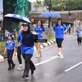 Runner Photo 7959400