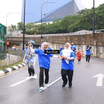 Runner Photo 7959436