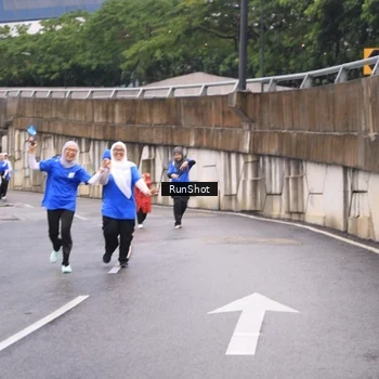 Runner Photo 7959437
