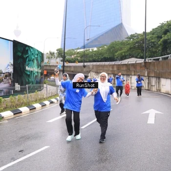 Runner Photo 7959447