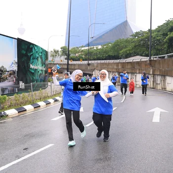 Runner Photo 7959449