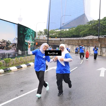 Runner Photo 7959454