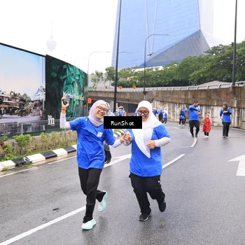 Runner Photo 7959456