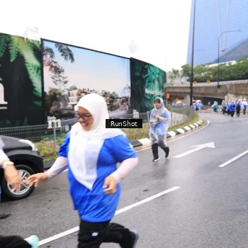 Runner Photo 7959471