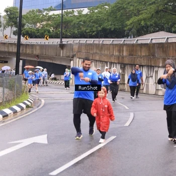 Runner Photo 7959502