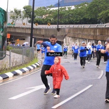 Runner Photo 7959509