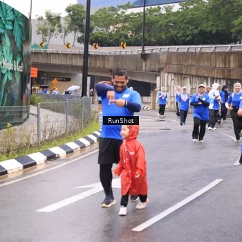 Runner Photo 7959511