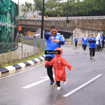 Runner Photo 7959515