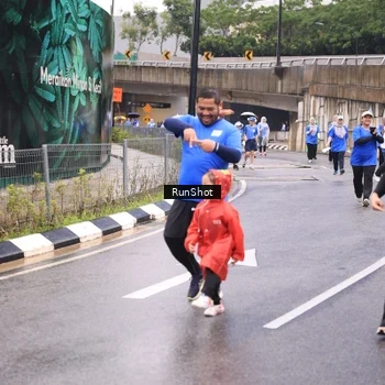 Runner Photo 7959517