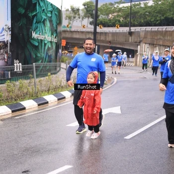 Runner Photo 7959523