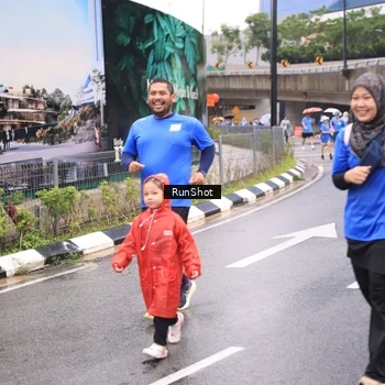 Runner Photo 7959535