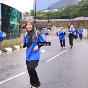 Runner Photo 7959542
