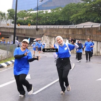 Runner Photo 7959552