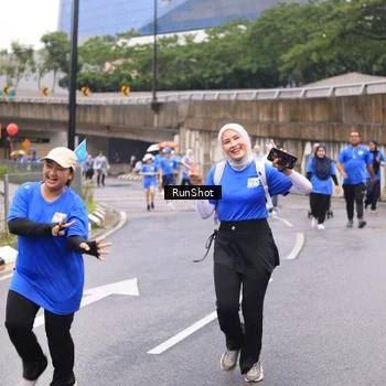 Runner Photo 7959557