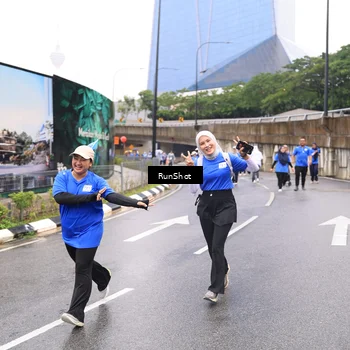 Runner Photo 7959570